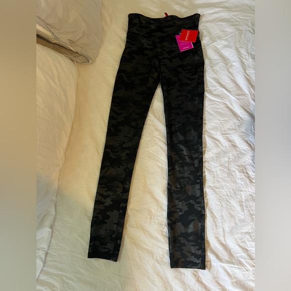 Spanx XS Camo Leggings - Picture 3 of 5